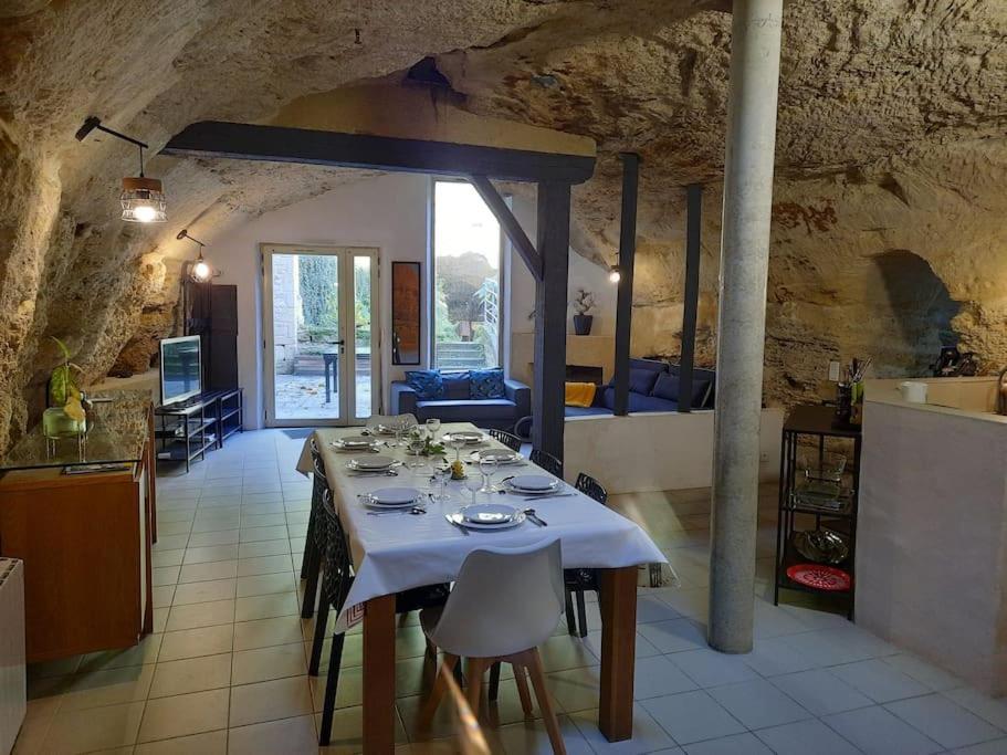 Maison Troglodytique Doue La Fontaine Doué-la-Fontaine Exterior photo